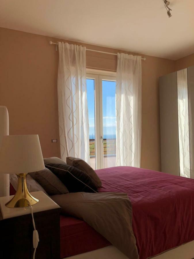 B&B Panoramica 33 Salerno Buitenkant foto